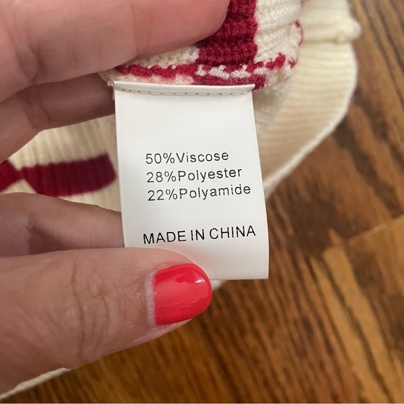 Pretty Garden Cream Colored Sweater Dark Red Stripes Size Small, NWT - Picture 9 of 9